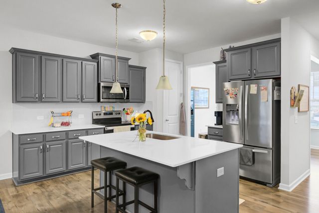 1087 Magnolia Warbler Way, Ravenel, SC 29470