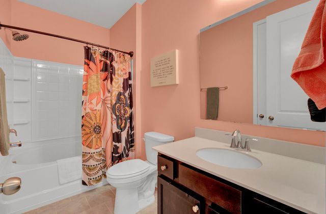 1087 Magnolia Warbler Way, Ravenel, SC 29470