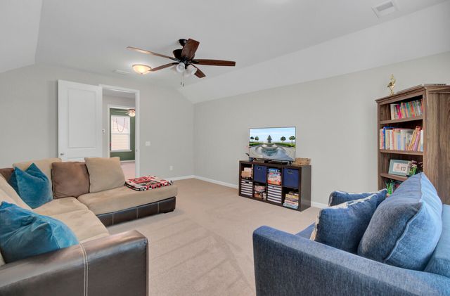 1087 Magnolia Warbler Way, Ravenel, SC 29470
