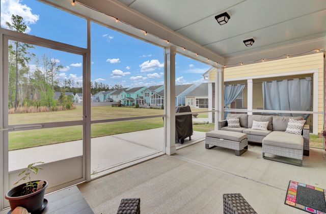 1087 Magnolia Warbler Way, Ravenel, SC 29470