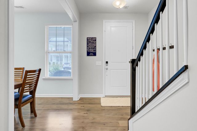 1087 Magnolia Warbler Way, Ravenel, SC 29470