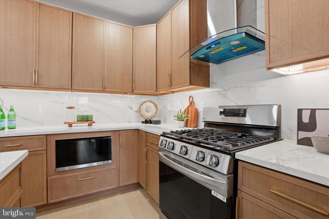 2622 E LEHIGH AVE, Philadelphia, PA 19125