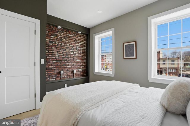 2622 E LEHIGH AVE, Philadelphia, PA 19125