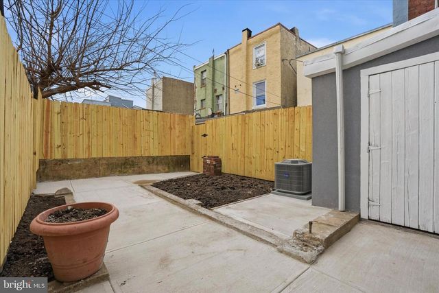 2622 E LEHIGH AVE, Philadelphia, PA 19125