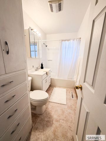 1455 Clark Drive, Idaho Falls, ID 83404