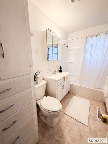 1455 Clark Drive, Idaho Falls, ID 83404