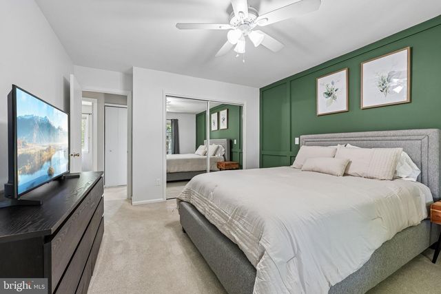 8561 DELLWAY LN, Vienna, VA 22180