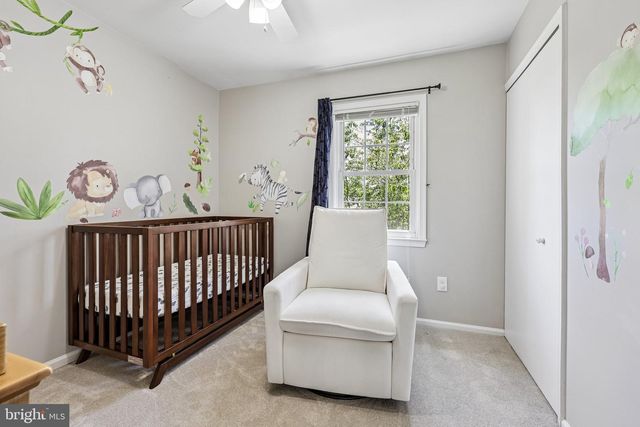 8561 DELLWAY LN, Vienna, VA 22180