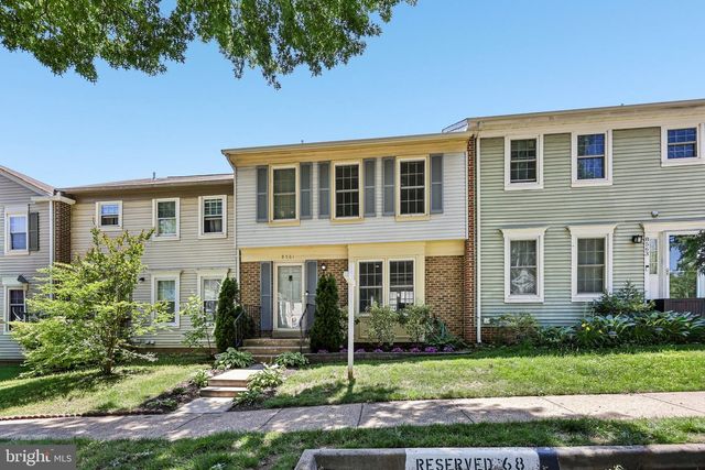 8561 DELLWAY LN, Vienna, VA 22180