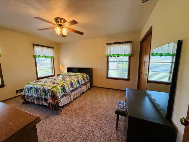 1117 Laurence Drive, Heath, TX 75032