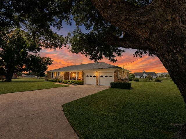 1117 Laurence Drive, Heath, TX 75032
