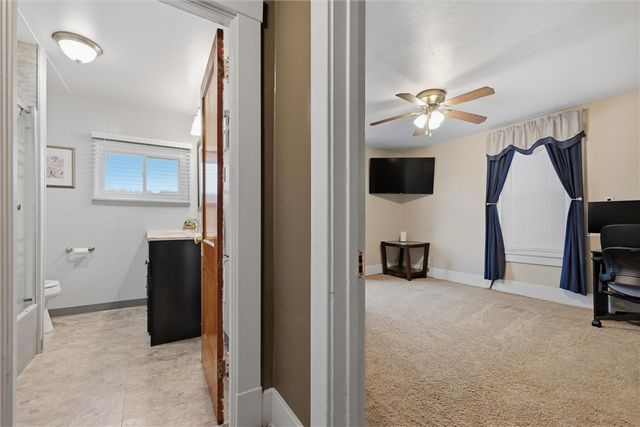 1313 Kenneth Ave, New Kensington, PA 15068