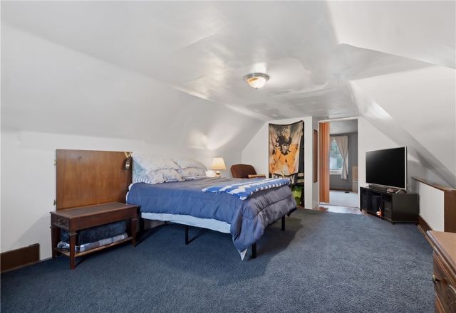 1313 Kenneth Ave, New Kensington, PA 15068