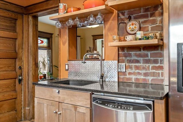 2422 E 22nd Street, Minneapolis, MN 55406