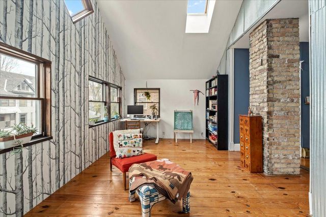 2422 E 22nd Street, Minneapolis, MN 55406