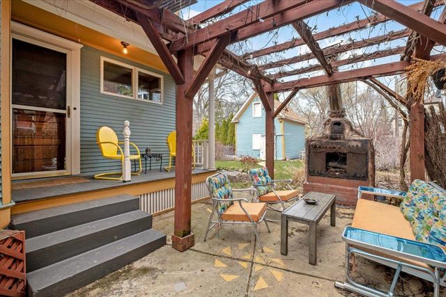 2422 E 22nd Street, Minneapolis, MN 55406