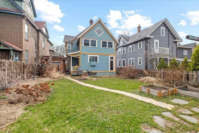 2422 E 22nd Street, Minneapolis, MN 55406