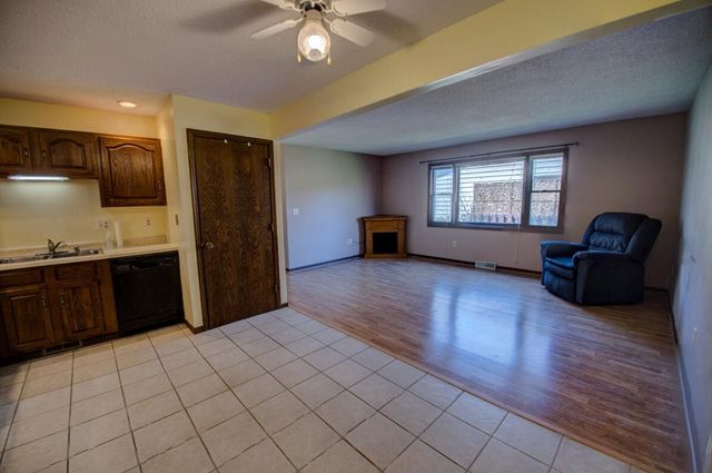 730 10th AVENUE N, Onalaska, WI 54650