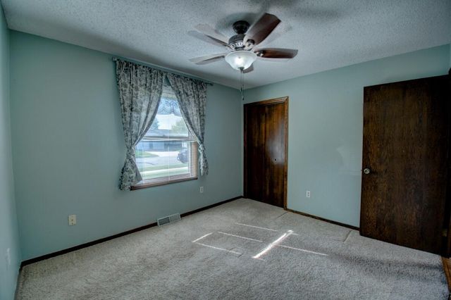 730 10th AVENUE N, Onalaska, WI 54650