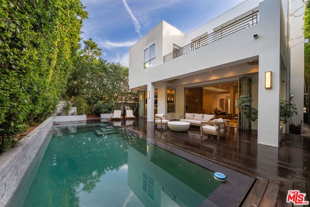 6359 Colgate Ave, Los Angeles, CA 90048