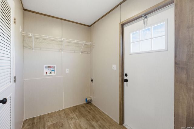 2644 good luck, Seguin, TX 78155