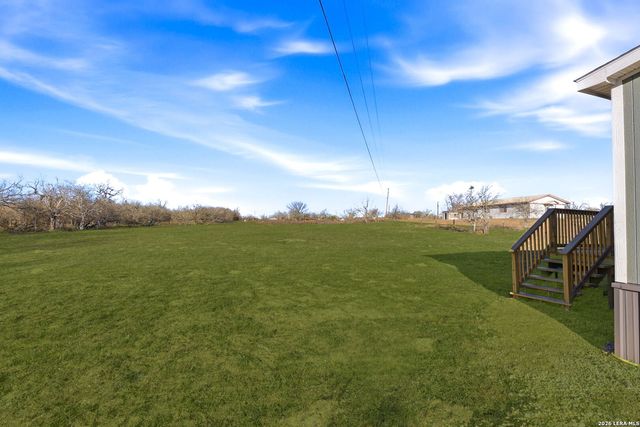 2644 good luck, Seguin, TX 78155