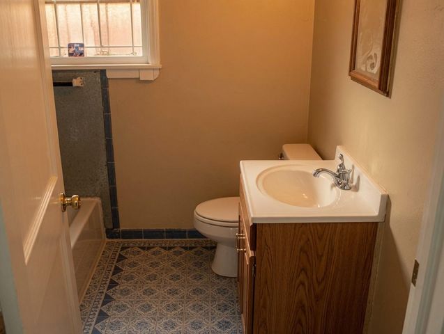 203 Woodard Street, Houston, TX 77009