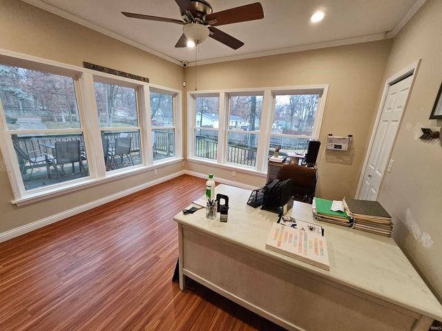 617 S Hadley Road, Fort Wayne, IN 46804