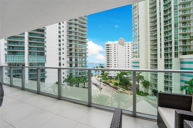 1300 Brickell Bay Dr 706, Miami, FL 33131