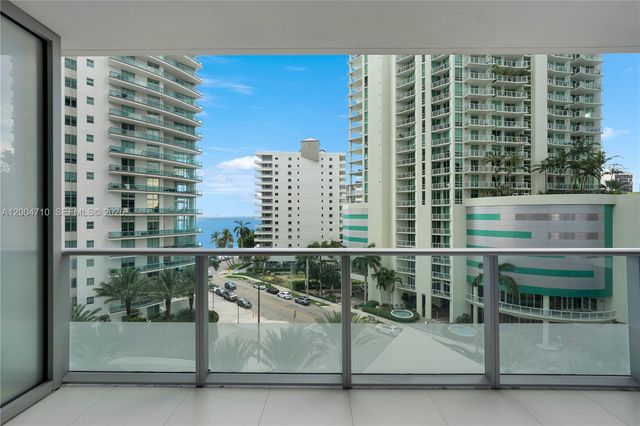 1300 Brickell Bay Dr 706, Miami, FL 33131