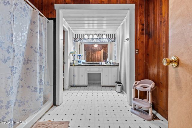 325 Bartlett Road, Warsaw, NC 28398