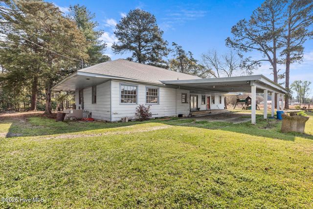 325 Bartlett Road, Warsaw, NC 28398