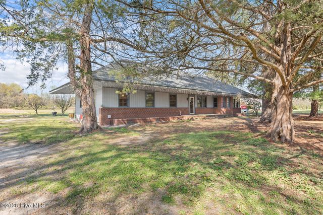 325 Bartlett Road, Warsaw, NC 28398