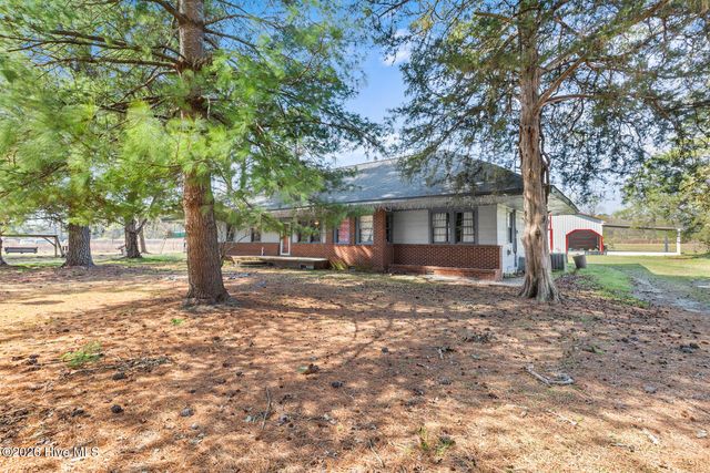 325 Bartlett Road, Warsaw, NC 28398