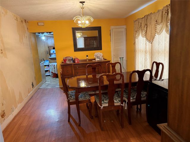 6211 Los Angeles Street, Houston, TX 77026