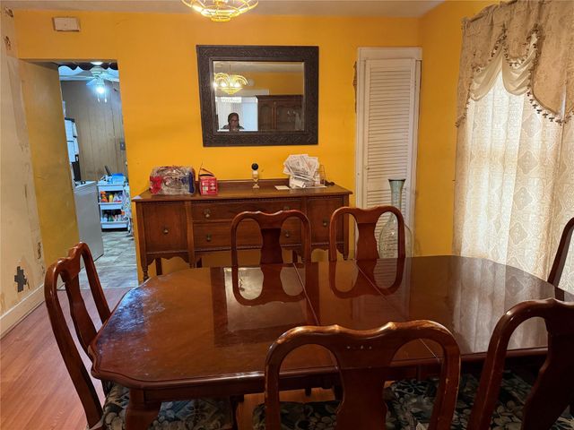 6211 Los Angeles Street, Houston, TX 77026