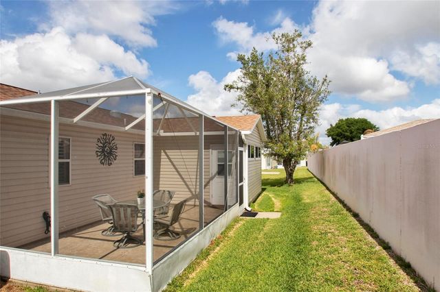 807 CAMINO DEL REY DRIVE, The Villages, FL 32159