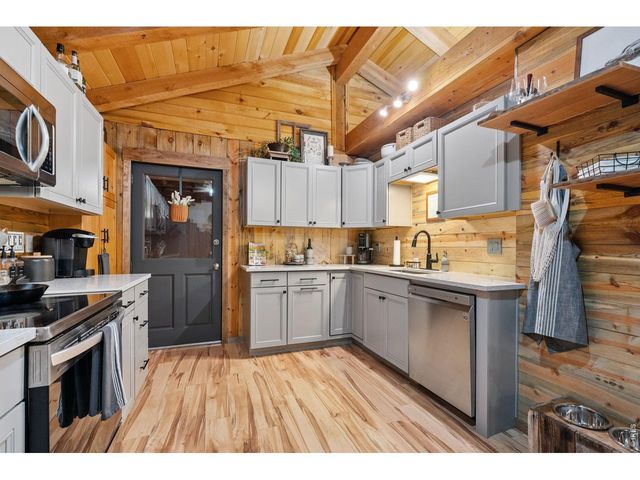 32224 Poudre Canyon Rd, Bellvue, CO 80512