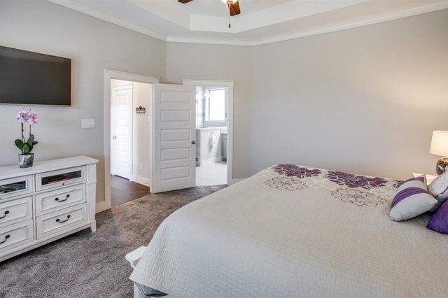 18423 Blue Hollow Heights Drive, Cypress, TX 77433