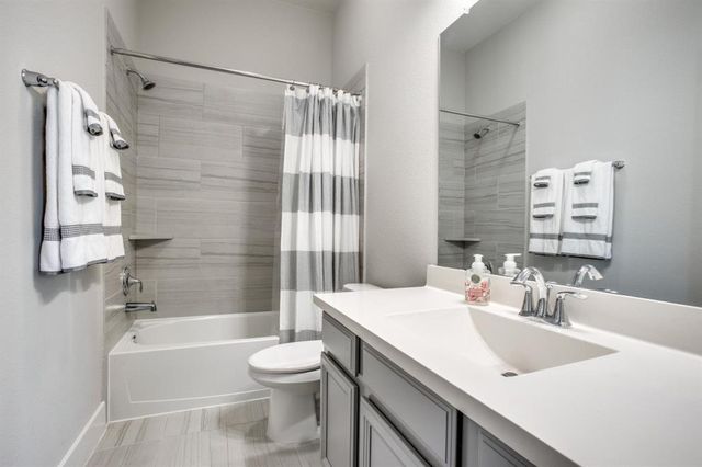 18423 Blue Hollow Heights Drive, Cypress, TX 77433