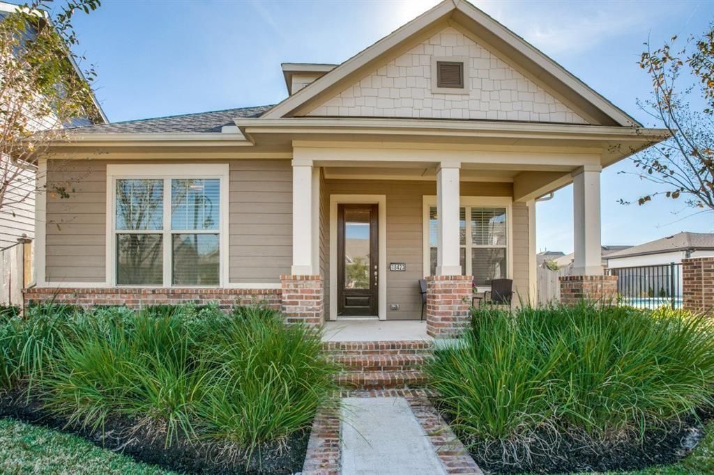 18423 Blue Hollow Heights Drive, Cypress, TX 77433