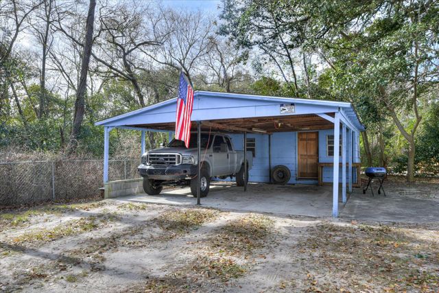 303 Columbia Avenue NW, Aiken, SC 29801