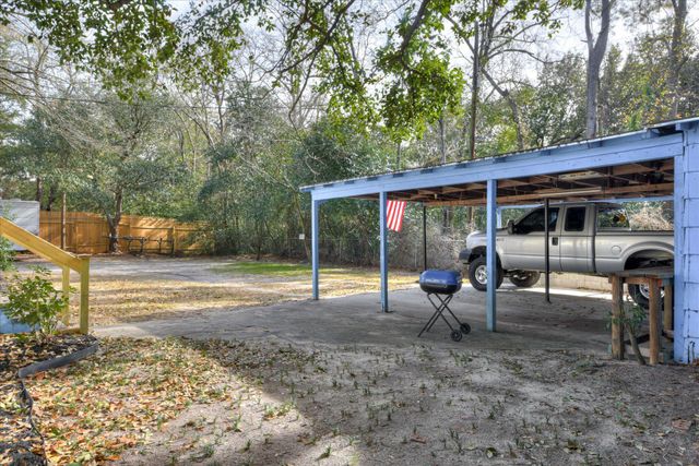 303 Columbia Avenue NW, Aiken, SC 29801