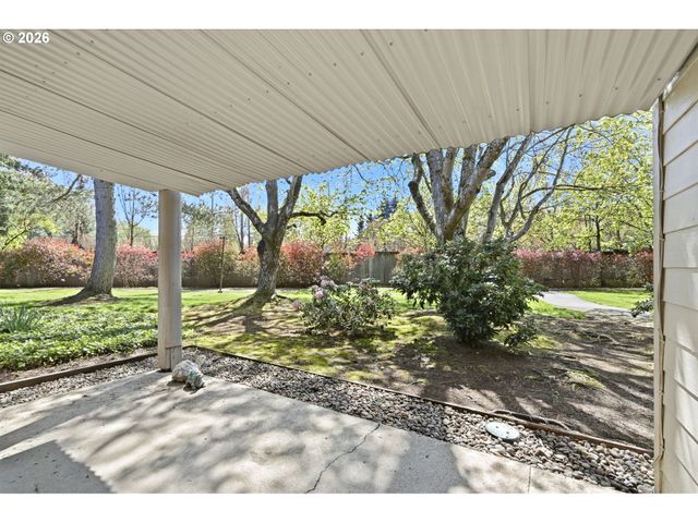 11742 Sw BOONES BEND Dr, Beaverton, OR 97008