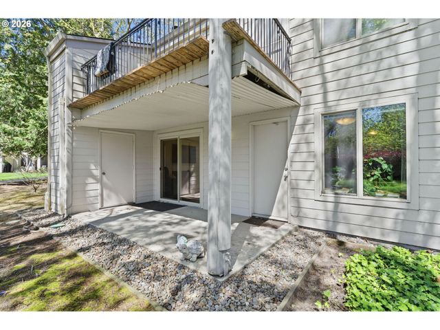 11742 Sw BOONES BEND Dr, Beaverton, OR 97008