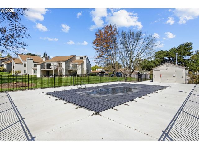 11742 Sw BOONES BEND Dr, Beaverton, OR 97008