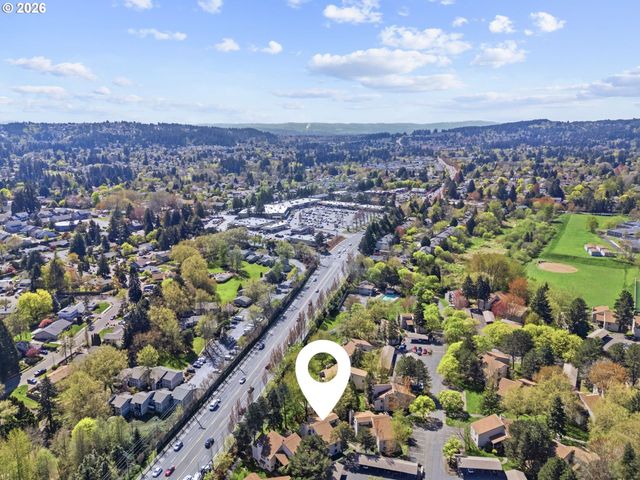 11742 Sw BOONES BEND Dr, Beaverton, OR 97008