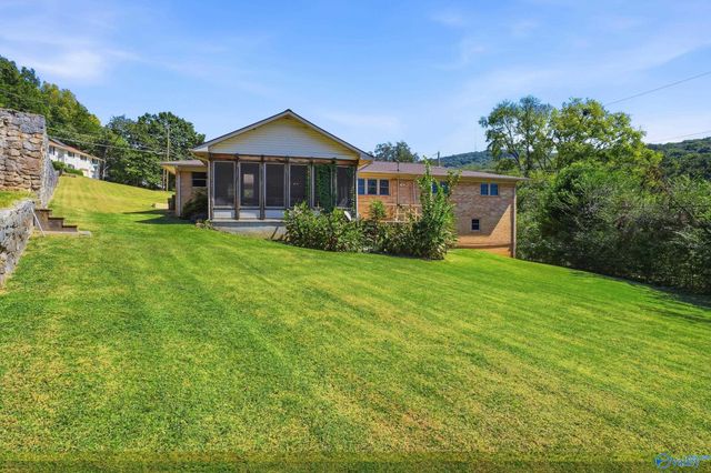 1400 Darnell Street SE, Huntsville, AL 35801
