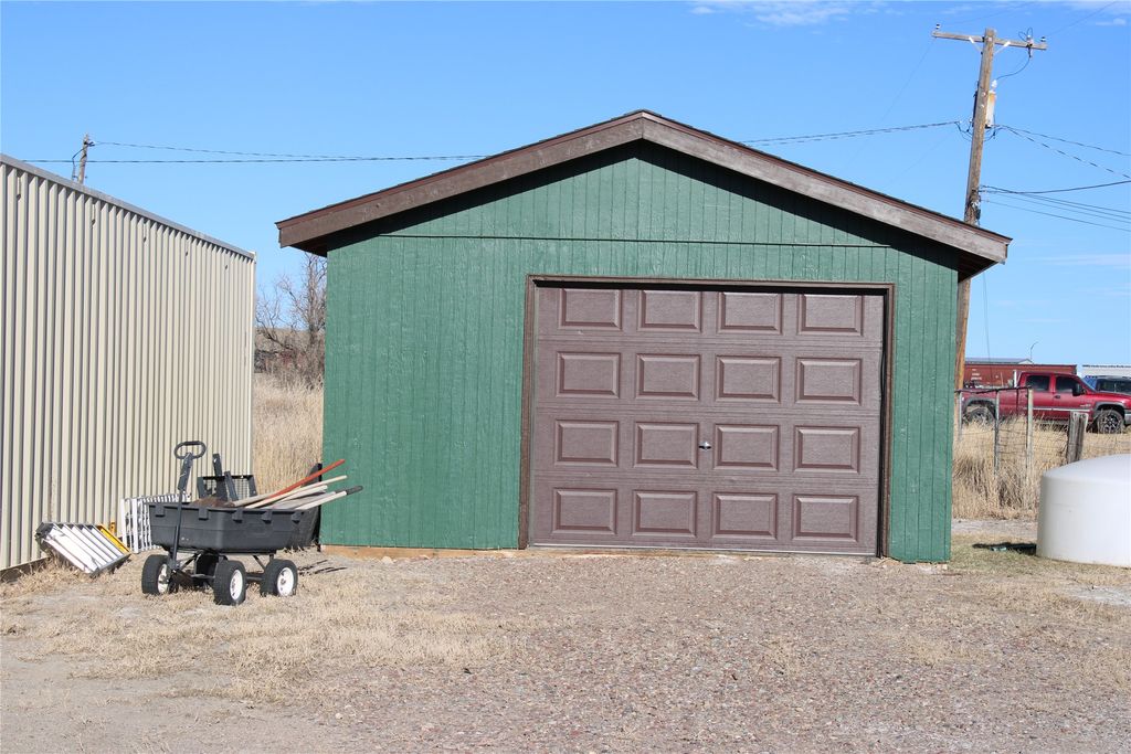 307 24th Street NW, Great Falls, MT 59404 photo 5