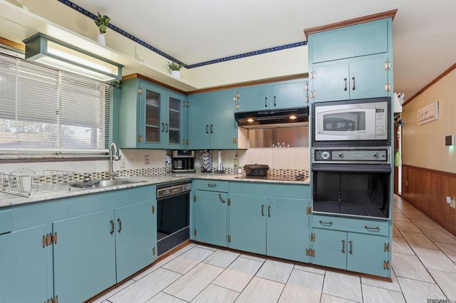 9933 Coronado Dr, Baton Rouge, LA 70815